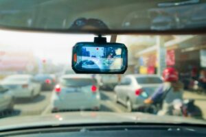 Exploring Key Factors in Choosing the Right Dash Cam for Your Car